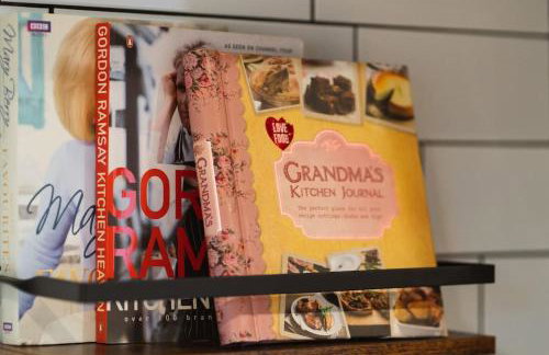 The West End Loft - 5* Retreat - Private Parking! - Foto 7