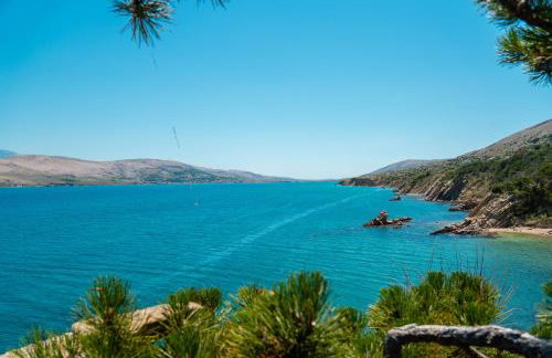 Villa Sortis and boat - Photo 20