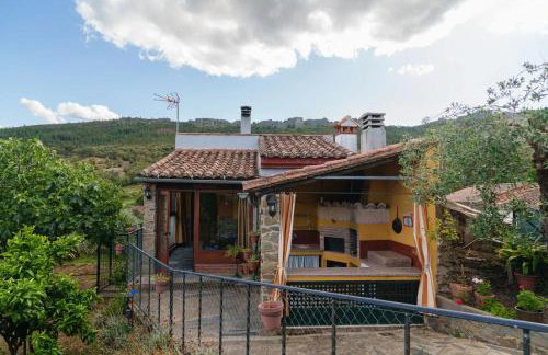 Cozy studio in Valencia de Alcántara 25 m² lovely garden - Foto 1
