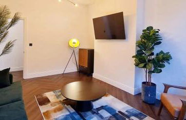 Stunning Luxury Spacious Holiday Home - 5 Bedrooms - Rest & Recharge in Manchester - Foto 10