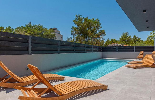 Luxury Contemporary Villa in Vodice With Pool, Sauna and Hot Tub - Foto 44