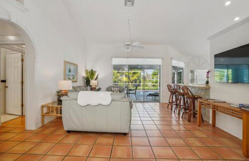 Relaxed Tropical NAPLES Retreat 5 mi to Beach home - Photo 9