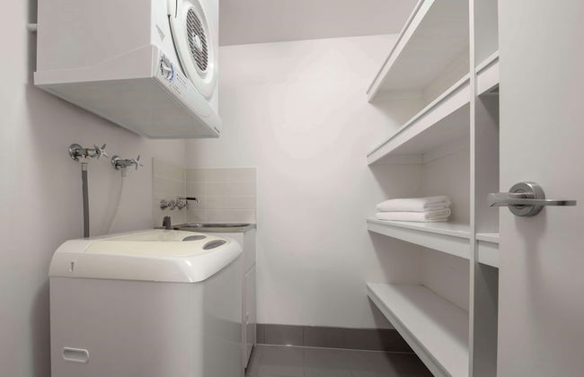 Oaks Brisbane on Charlotte Suites - Photo 8