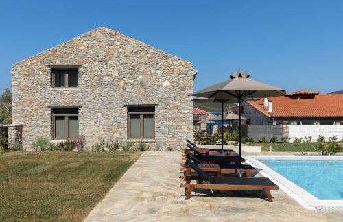 Lichnos Luxury Suites - Photo 38