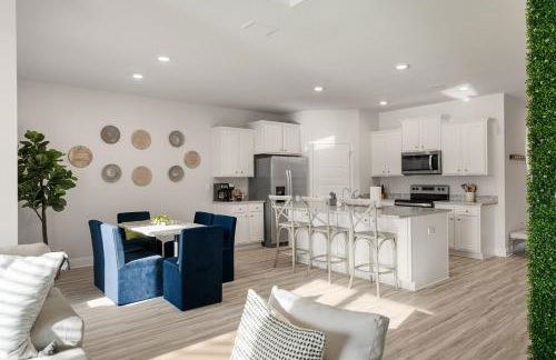 4 Bedroom Sleeps 10 Beach Resort pool, Golf Cart included! Sunsets - Foto 15