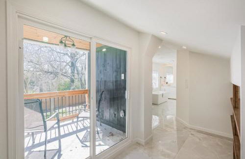 Oak Forest Retreat Sleeps 13 Near Heights - Foto 33