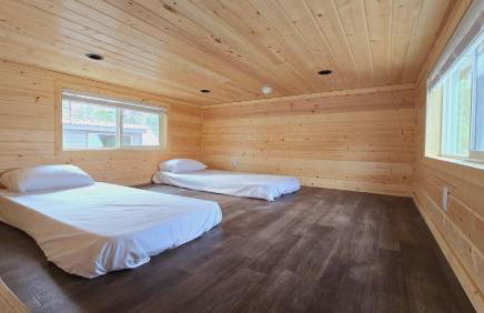 Cozy Cabins with a mountain view 1A - Photo 22