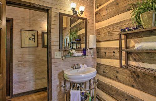 Romantic Log Cabin Escape on Delfosse Winery! - Foto 13