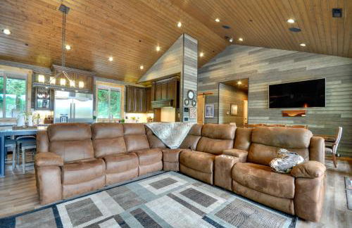 Luxurious Waterfront Retreat with Private Pond! - Foto 4
