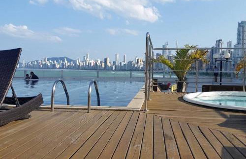 Piscina a beira-mar, tranquilidade e qualidade no melhor de BC - Foto 35