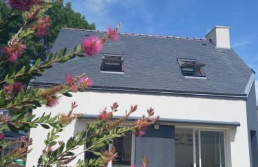 Maison tout confort au calme à 300m de la mer et du GR34 avec jardin - Foto 1