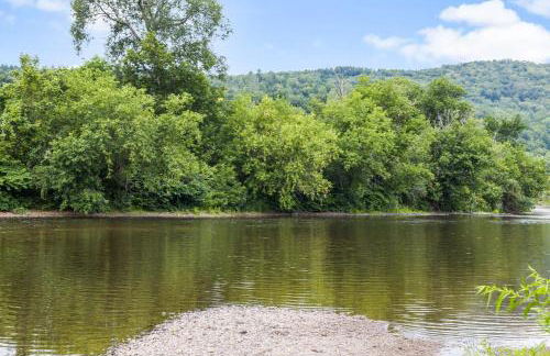 Modern Tiny House with hot tub & river near Stowe - Foto 33