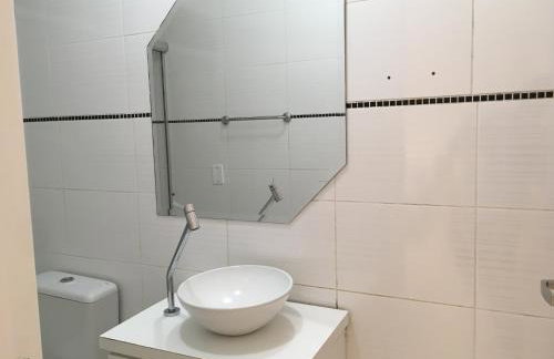 Casa edícula no centro com Smart TV - Foto 10