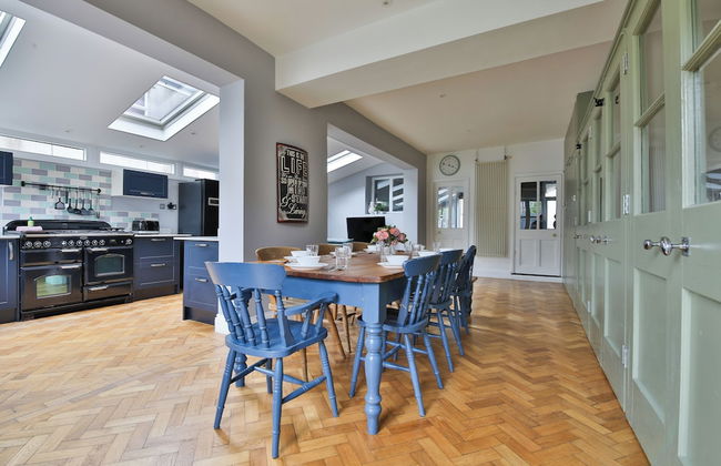 4 Bed House with Pool Table & Parking - Foto 37