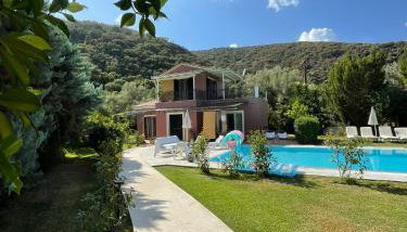 Gialos Villas 1-2 With a Private Pool - Foto 1, Garden view