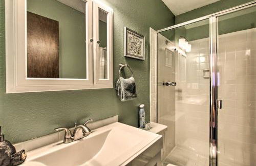 Luxe Updated Home with Grill and Hot Tub 4 Mi to RMNP - Foto 28