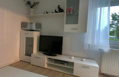 Moderne helle 2,5 Zimmer Wohnung mit großem Bad und Küche in Trossingen - Foto 7