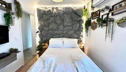 Jungle In The City ,Corfu - Kanoni - Foto 2