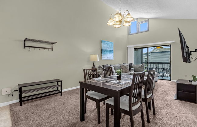 Upstay - Family Condo at Ventura Golf Country Club - Photo 6