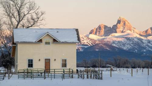 Historic Homestead with Pond and Teton Range Views - Foto 4