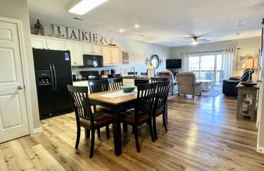 Walk-in level Condo B-6 Near Lake - Foto 1
