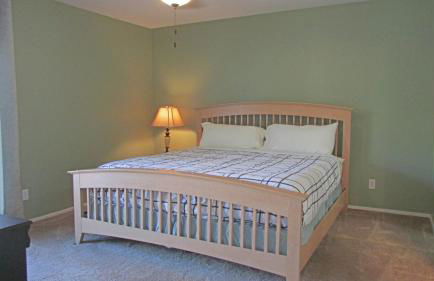 Cozy home near freeways w pool BBQ - Foto 16