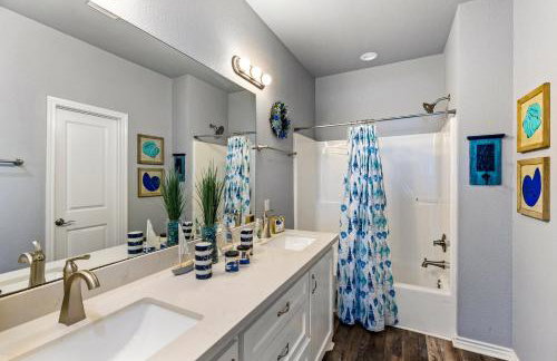 Steps to the Beach l Modern Interior - Foto 32