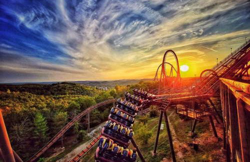 Cozy Lakeside Getaway - Outdoor Theater - Free Early Check-In- 4min to Silver Dollar City - Foto 8