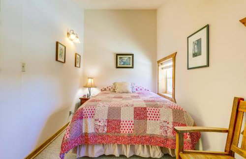 Mountain Chalet Getaway: Steps to Crystal River! - Foto 21