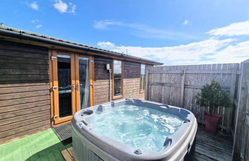 Cleish 7 With Private Hot Tub - Fife - Loch Leven - Lomond Hills - Pet Friendly - Photo 14