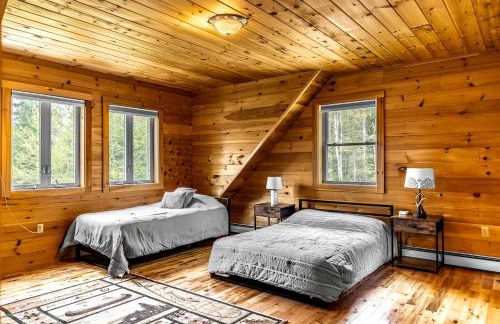 Secluded Cabin with Fireplace and Games in Lily Bay Township, Maine - Foto 50