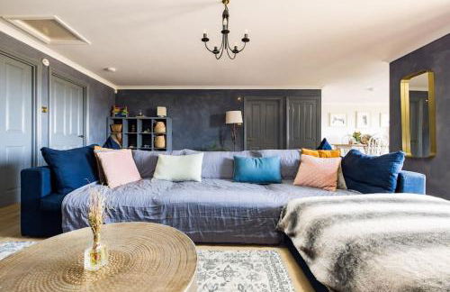 Luxurious Complex: 2 barns together edge of Frome - Photo 11