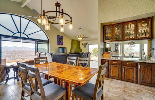 Views and Fire Pit Hilltop Retreat in Rio Rico! - Foto 1