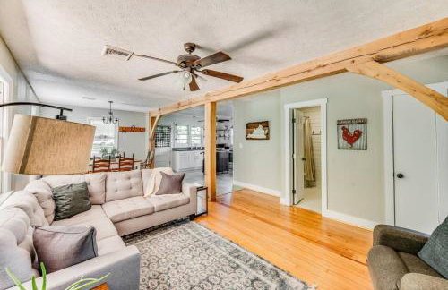 Redwing Farm Cottage - Mountain Views and Firepit! - Foto 12