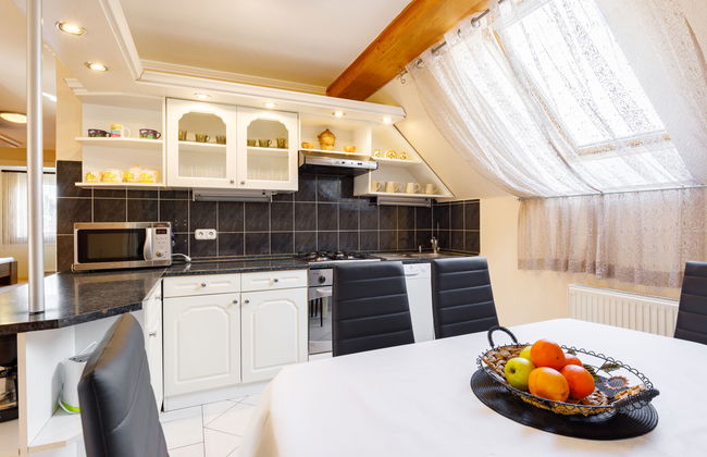 3 bedroom Apartment in Siófok with garden - Photo 18