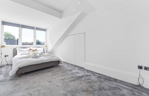 Stunning 3 Bed Victorian House - Idyllic Location - Foto 12