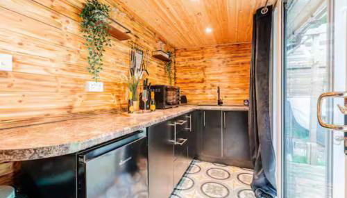 Cadnam Cottage with Private Hot Tub, New Forest - Foto 4, minibar