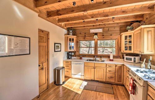 Private Sapphire Valley Resort Cabin with Mtn Views! - Foto 10