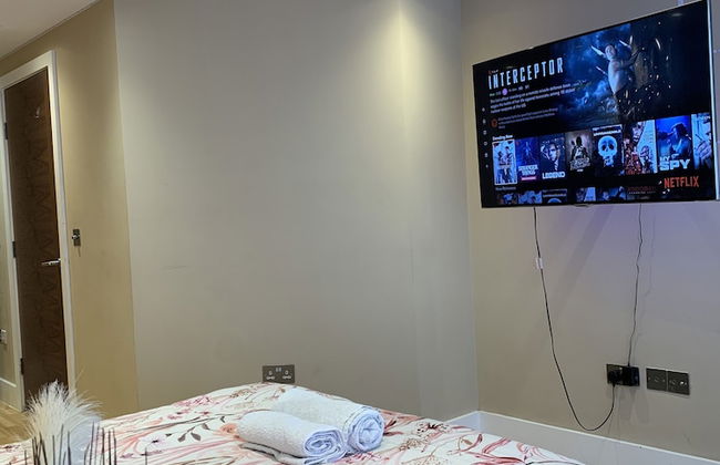 Charming 2-bed Apartment in Kingston Upon Thames - Foto 8