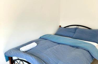 Charming Two-Bedroom Retreat-Garden Oasis Near Central London & Transport Links - Foto 16
