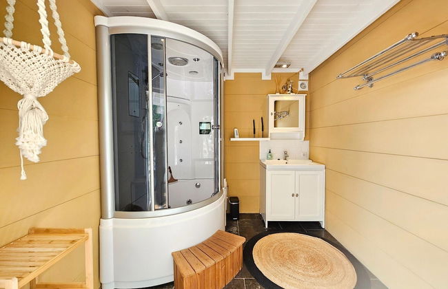 Chalet Kieftveen With hot tub for Four Person - Foto 22