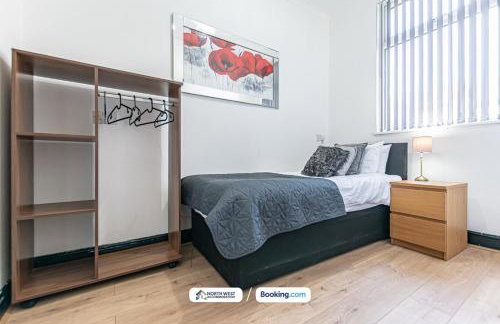 Fully Furnished 3 Bedroom House in Preston with Free Parking - Photo 2