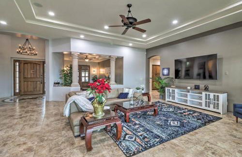 Pool and Spa! Phoenix Mansion Near Spring Training - Foto 5