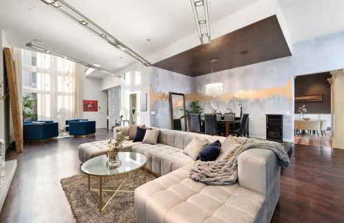 5BR 5BA Architectural Estate-Theatre Gym Rooftop - Foto 1