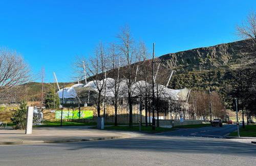 Luxury Apartment at Edinburgh - Photo 34