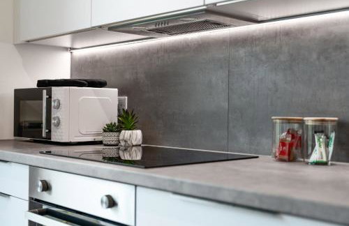 Potters Bar 2 Bed Apartment - Free Parking - Private Bathroom - Long Stay Ideal for Contractors - Foto 17