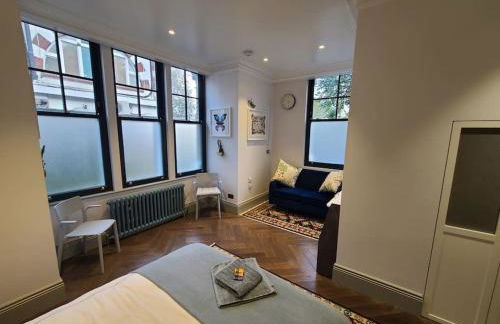 New Boutique Ground Floor Apartment - Photo 11