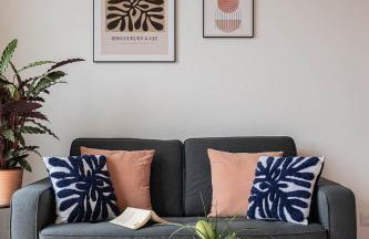 West View Studio 33 m2 vue Monts d Or et Lyon - Photo 1