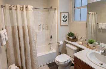 Relaxed Marina del Rey Stay - 1BR with Pool, Sauna & Gym Access - Foto 27