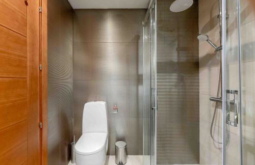 Modern 2 bedroom apt 20 min from city center - Foto 33